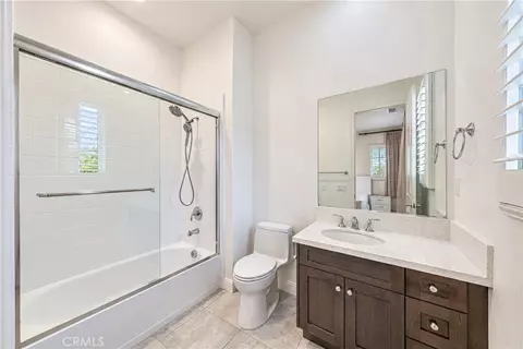 Bath - 166 Leafy Pass, Irvine, CA 92602 photo 2 of 2