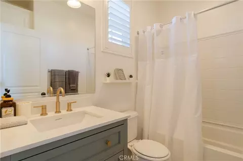 Bath - 8056 Torino, Stanton, CA 90680 photo 4 of 8