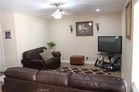876 S D, Perris, CA 92570 photo 4