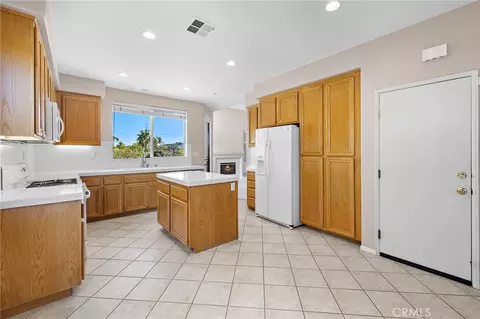 Kitchen - 20 Corte Pasillo, San Clemente, CA 92673 photo 4 of 7