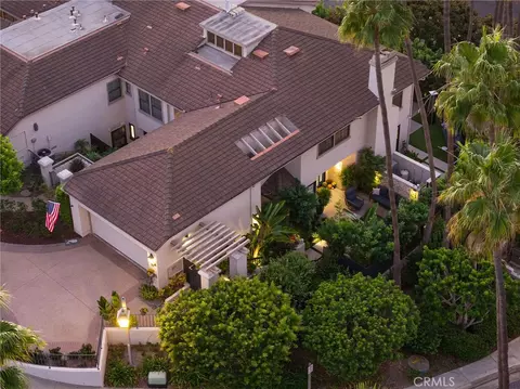 51 Seabrook Cv, Newport Beach, CA 92660
