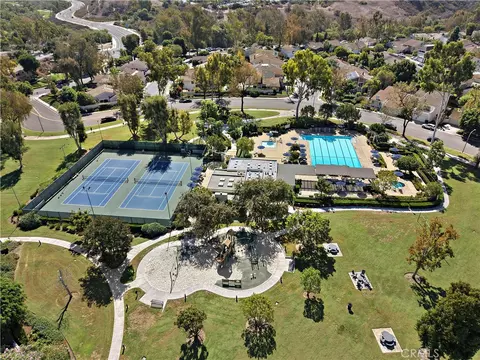 View/Area - 17802 Arbor, Irvine, CA 92612 photo 3 of 5