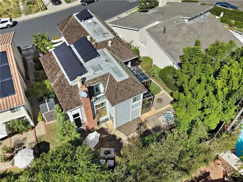 View/Area - 17802 Arbor, Irvine, CA 92612 photo 2 of 5