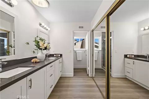 Bath - 17802 Arbor, Irvine, CA 92612 photo 2 of 4