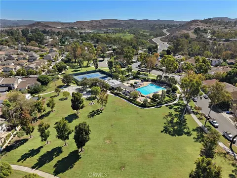 View/Area - 17802 Arbor, Irvine, CA 92612 photo 4 of 5