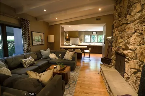 Living - 5459 Oleta, Long Beach, CA 90815 photo 3 of 5