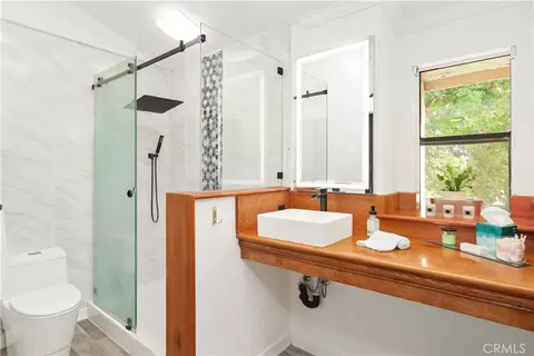 Bath - 4900 E Chapman, Orange, CA 92869 photo 2 of 2