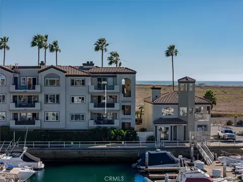 4165 Warner #101, Huntington Beach, CA 92649