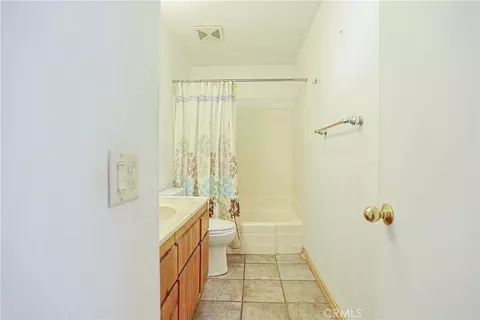 Bath - 11 Orchard, Irvine, CA 92618 photo 1 of 3