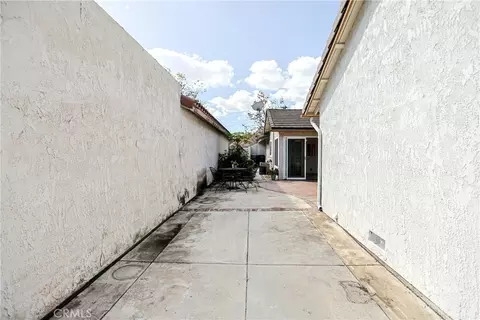 Exterior - 11 Orchard, Irvine, CA 92618 photo 11 of 15