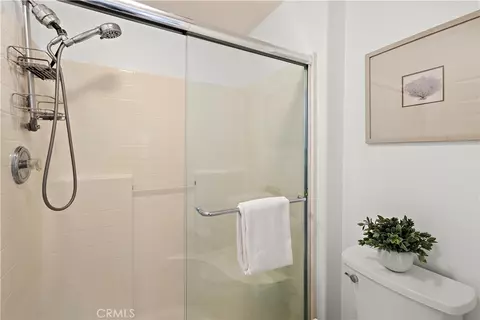 Bath - 23 Quartz Ln, Ladera Ranch, CA 92694 photo 3 of 4