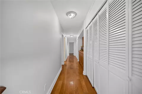 Entry Way - 145 Bennett Ave, Long Beach, CA 90803 photo 1 of 1