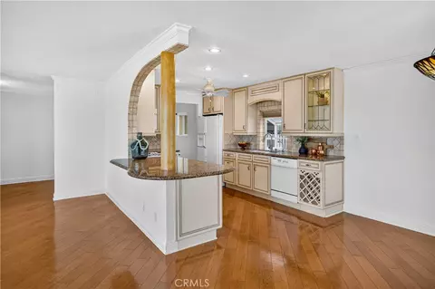 Kitchen - 145 Bennett Ave, Long Beach, CA 90803 photo 1 of 5