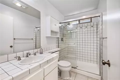 Bath - 217 Avenida Adobe, San Clemente, CA 92672 photo 1 of 2