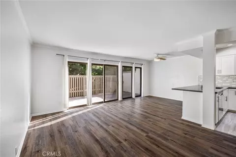Living - 217 Avenida Adobe, San Clemente, CA 92672 photo 2 of 5
