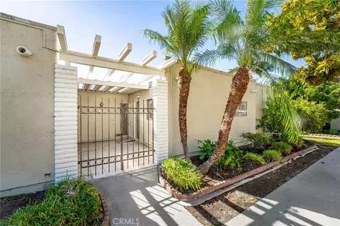 2005 Via Mariposa W #D, Laguna Woods, CA 92637