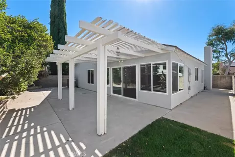 Exterior - 25308 Via Pacifica, Valencia, CA 91355 photo 4 of 6