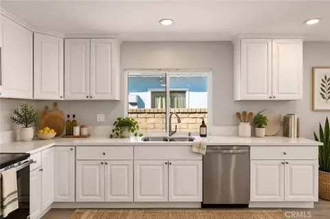 Kitchen - 25308 Via Pacifica, Valencia, CA 91355 photo 3 of 3