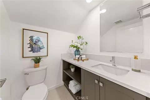 Bath - 129 Terrapin, Irvine, CA 92618 photo 1 of 5