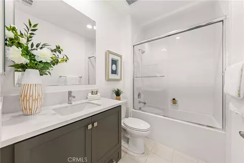 Bath - 129 Terrapin, Irvine, CA 92618 photo 2 of 5
