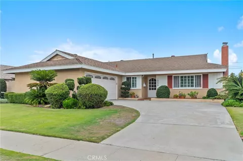 16052 Waltz Cir, Huntington Beach, CA 92649