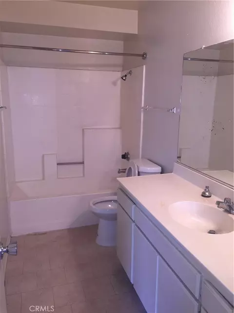 Bath - 3111 Jaguar Way E, Ontario, CA 91764 photo 1 of 1