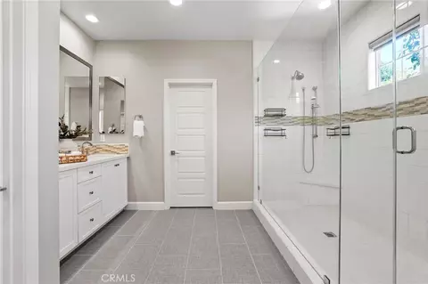 Bath - 102 Lavender, Lake Forest, CA 92630 photo 2 of 4