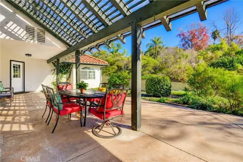 Exterior - 2043 Vista Valle Verde Dr, Fallbrook, CA 92028 photo 3 of 5