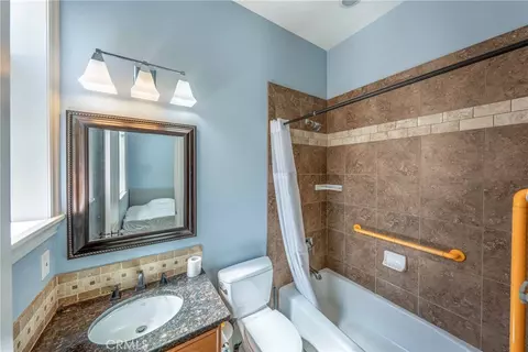 Bath - 31418 Calle De Talar, Bonsall, CA 92003 photo 6 of 6
