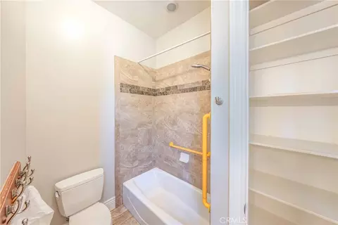 Bath - 31418 Calle De Talar, Bonsall, CA 92003 photo 4 of 6