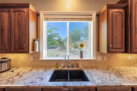 Kitchen - 31418 Calle De Talar, Bonsall, CA 92003 photo 4 of 4