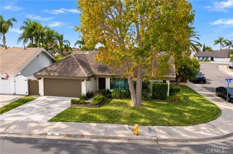 5572 Ludlow Cir, Huntington Beach, CA 92649