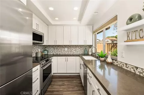 Kitchen - 31 Tangerine, Irvine, CA 92618 photo 1 of 2