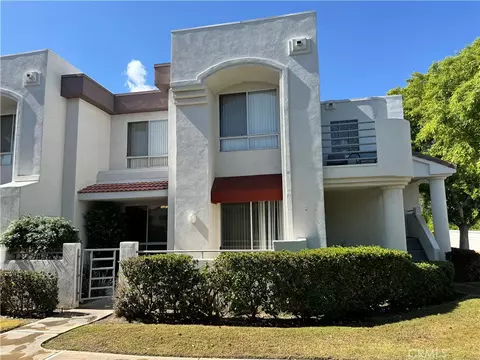 401 S El Cielo #212, Palm Springs, CA 92262