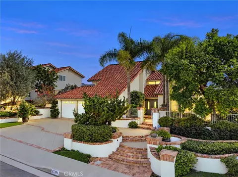 27391 Valderas, Mission Viejo, CA 92691