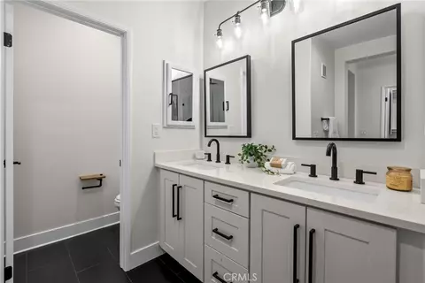 Bath - 42 Bayley, Ladera Ranch, CA 92694 photo 4 of 5