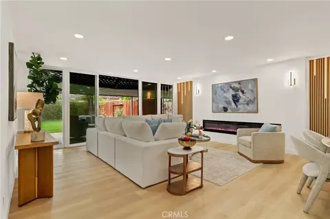 Living - 635 Plumer, Costa Mesa, CA 92627 photo 2 of 4