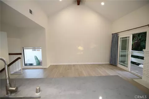 292 Palmer St #C2, Costa Mesa, CA 92627 photo 5