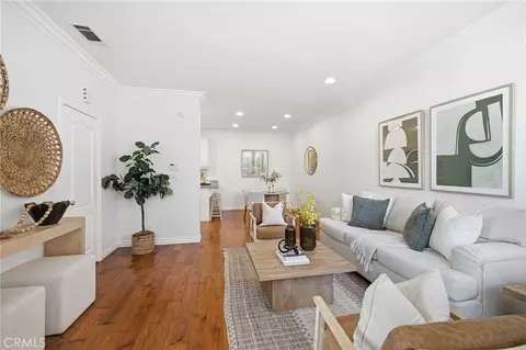 2513 Apple Ave #E, Torrance, CA 90501