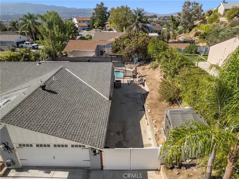 View/Area - 27371 Garza, Saugus, CA 91350 photo 5 of 6