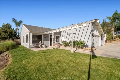 Exterior - 27371 Garza, Saugus, CA 91350 photo 7 of 7