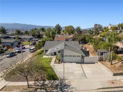 View/Area - 27371 Garza, Saugus, CA 91350 photo 1 of 6