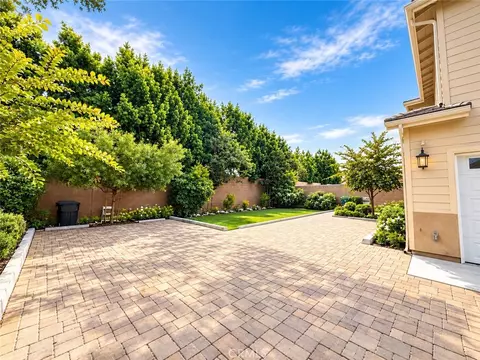 9052 9056 Denni St, Cypress, CA 90630 photo 7