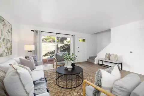 1630 Iowa St #D, Costa Mesa, CA 92626