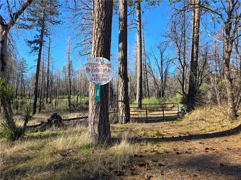 28 Graystone Ln, Berry Creek, CA 95916