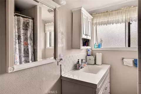 Bath - 1121 Marin, Corning, CA 96021 photo 2 of 2
