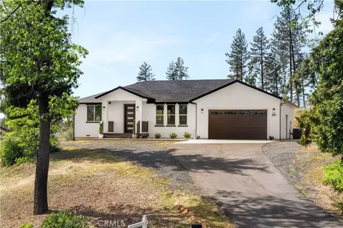 5657 Cathy Ln, Paradise, CA 95969