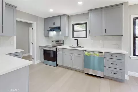 Kitchen - 2361 Wilsey Dr, Redding, CA 96001 photo 4 of 10