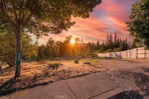 1663 Sweetbriar Ln, Paradise, CA 95969