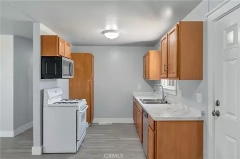 Kitchen - 5259 Farley St, Oroville, CA 95966 photo 1 of 2